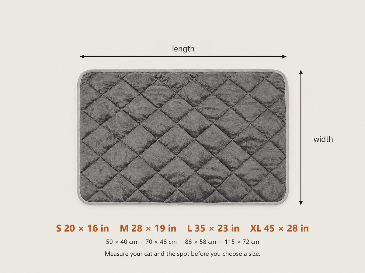 PurrPad sizes: S 20 × 16 in, M 28 × 19 in, L 35 × 23 in, XL 45 × 28 in